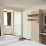 Hotell Domaine De La Sauge 3*