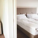 Hotell Domaine De La Sauge 3*