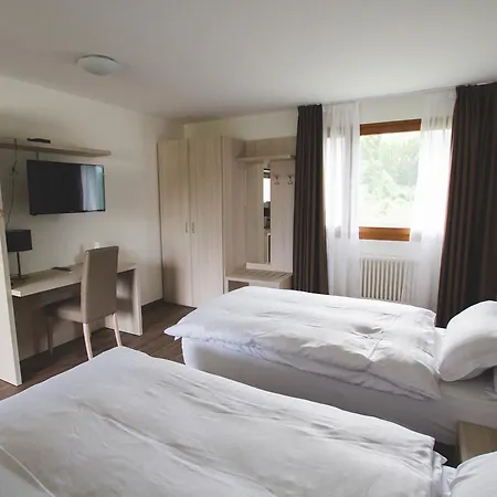 Hotel Domaine De La Sauge 3*