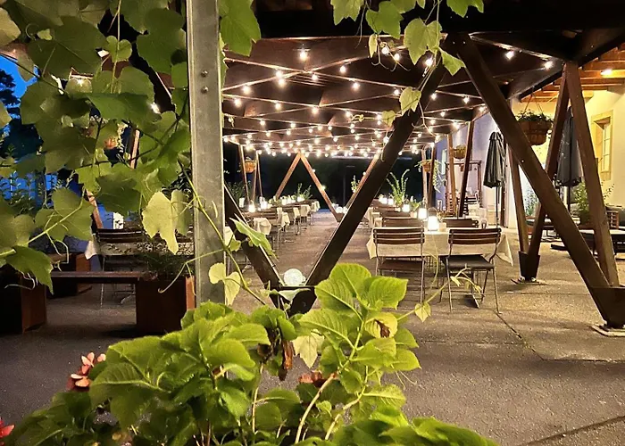 Domaine De La Sauge 3* 屈德勒凡