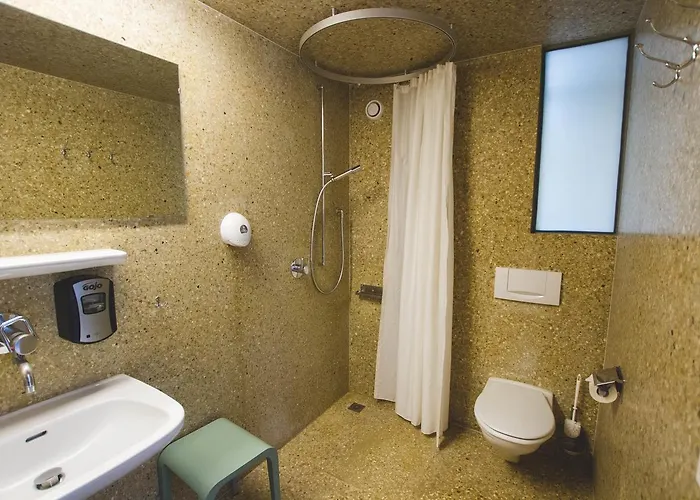 Domaine De La Sauge 3* 屈德勒凡