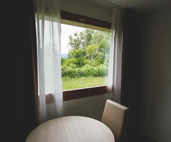 Domaine De La Sauge 3* 屈德勒凡