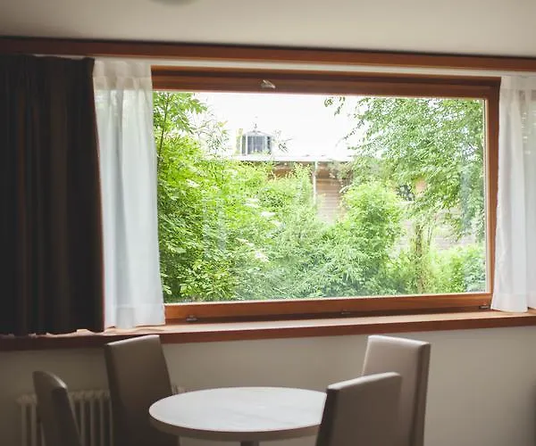 Domaine De La Sauge 3* 屈德勒凡