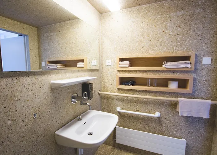 Hotel Domaine De La Sauge 3*