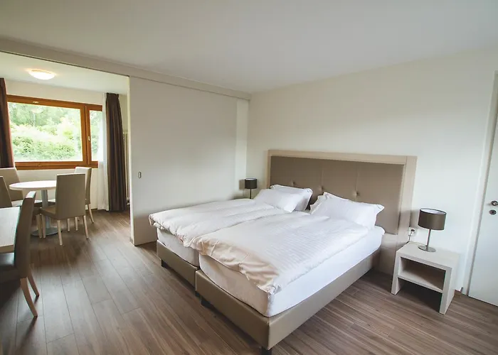 Отель Domaine De La Sauge 3*