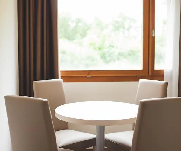 Hotel Domaine De La Sauge 3*